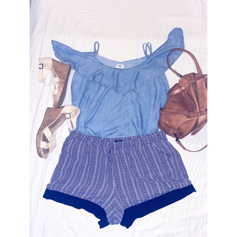 Old Navy chambray cold shoulder shirt 3X